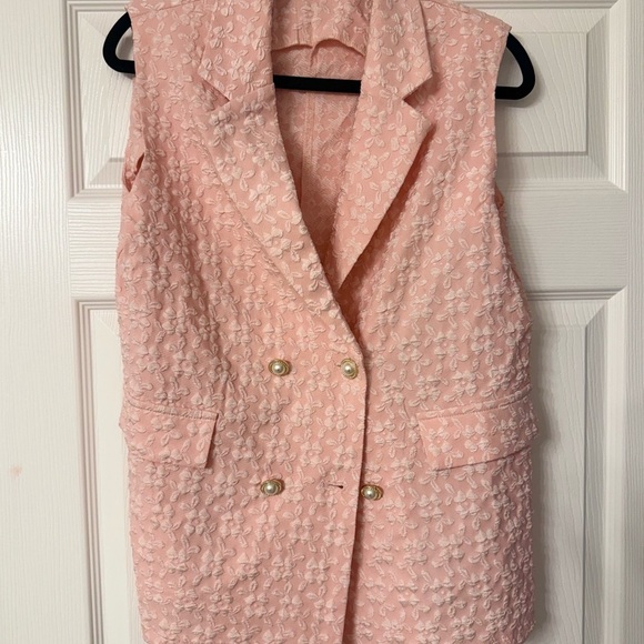 SHEIN Pink Textured Sleeveless Vest - Picture 1 of 5